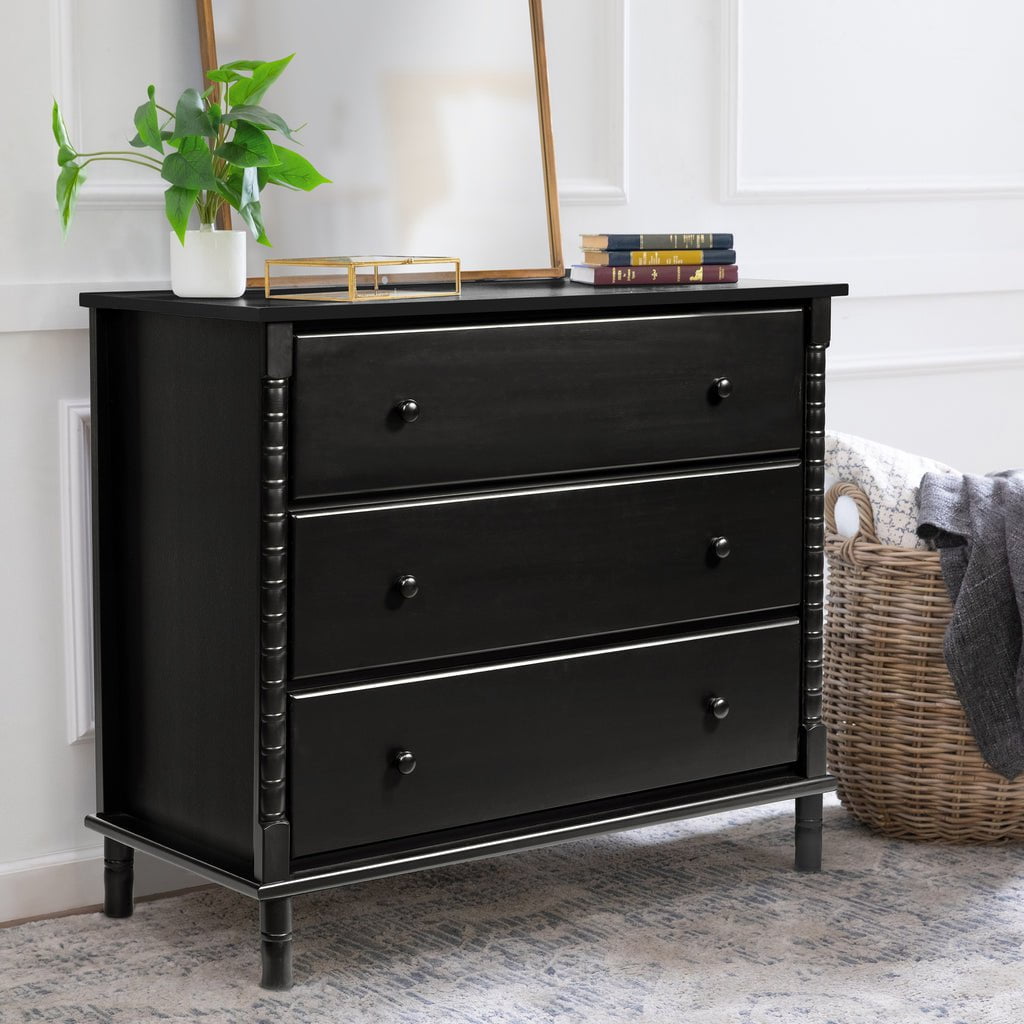 DaVinci Jenny Lind Spindle 3Drawer Dresser Little Canadian