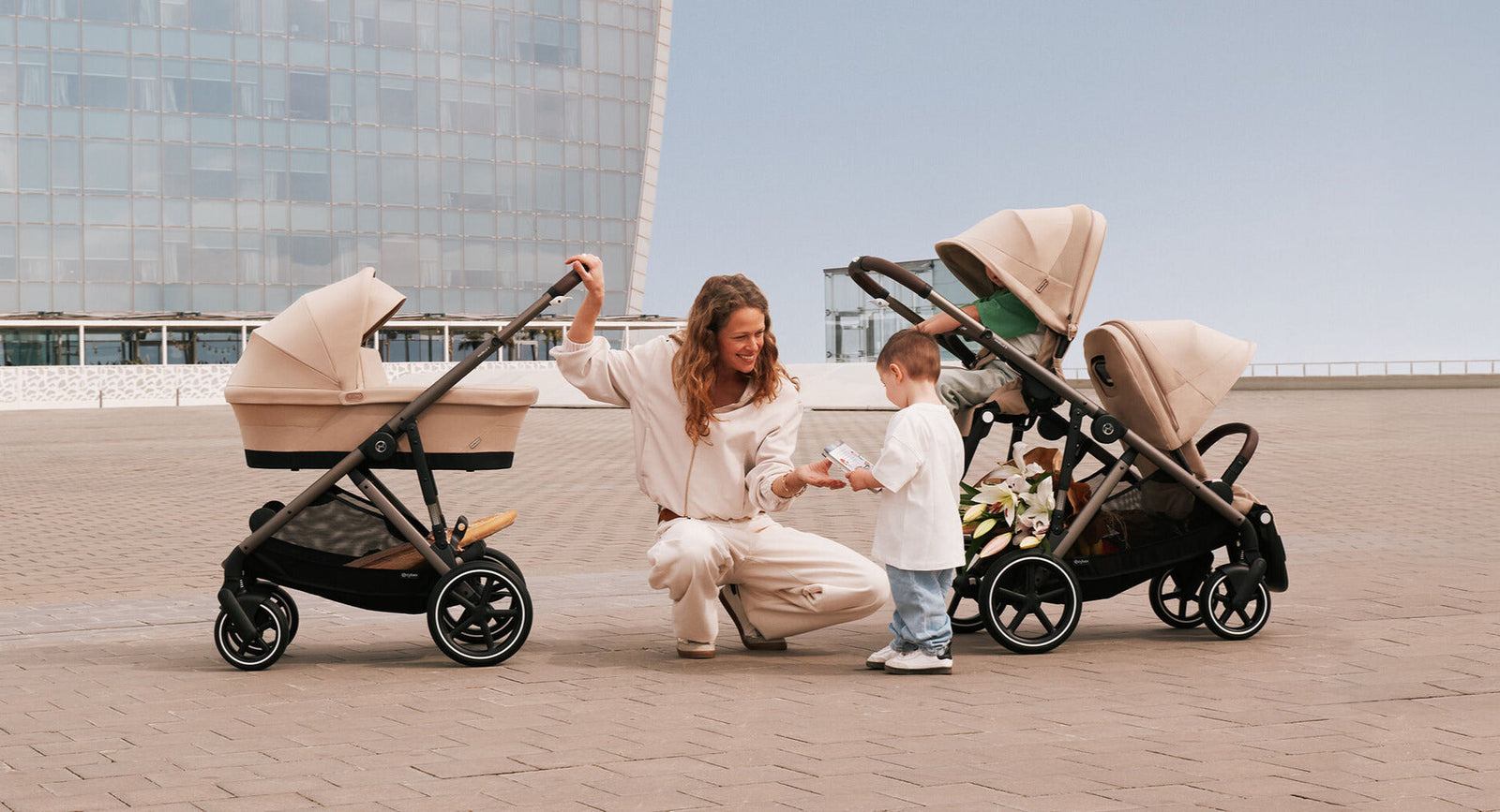 CYBEX Gazelle S: Is It the Right Stroller for a Growing Family?