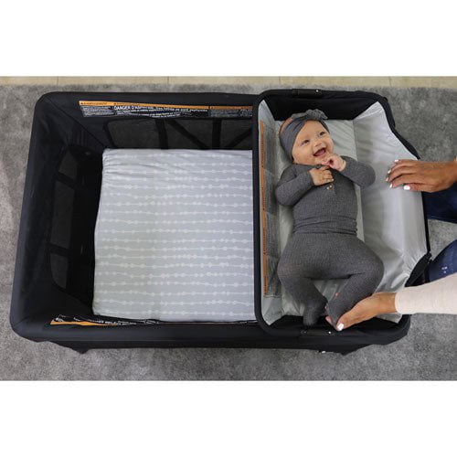 4Moms - Breeze Plus Playard 5.0 – Little Canadian