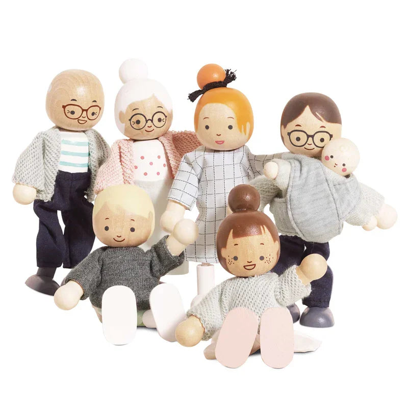 Le Toy Van - Wooden Doll House Family Set