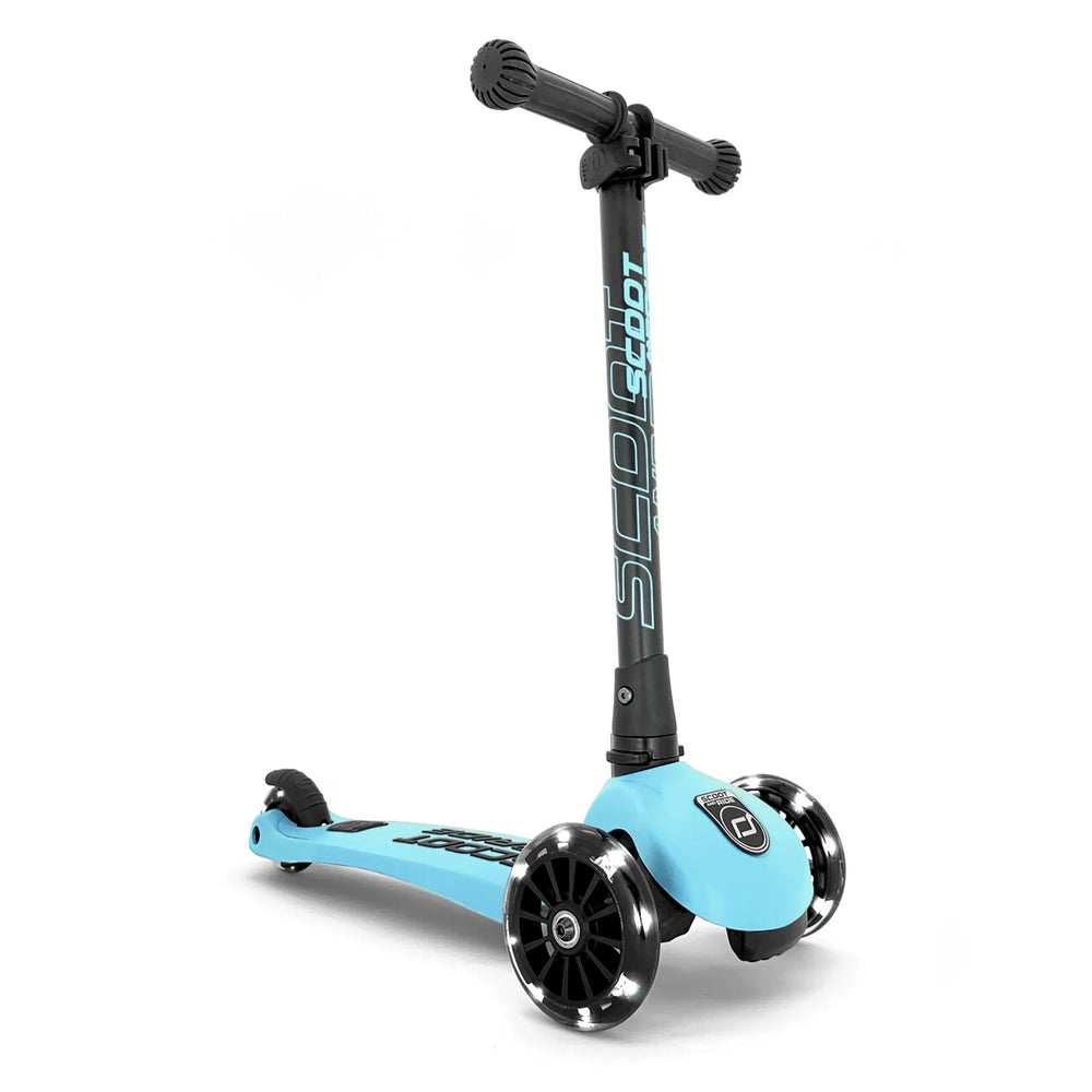 Scoot & Ride - Highwaykick 3 - Premium Adjustable Scooter with LED lights