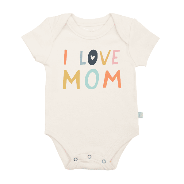 I love mommy newborn clothes 2025