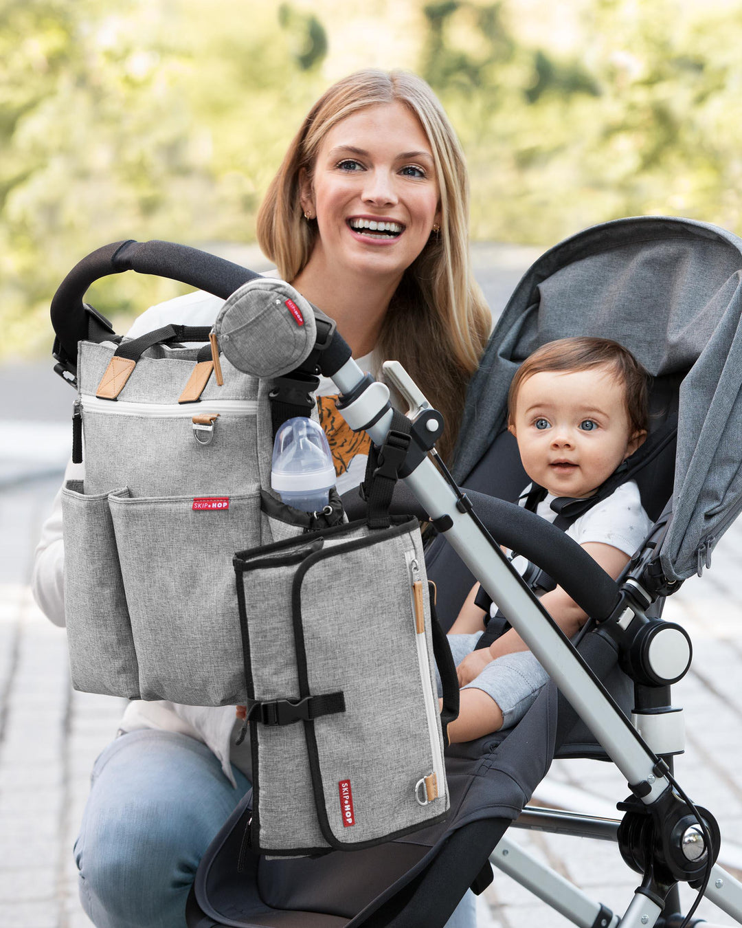 Skip Hop Pronto Signature Changing Station – Little Canadian